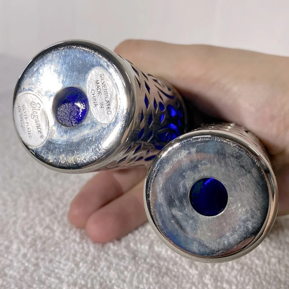 Vintage Avon Silver Plated Royal Sapphire Salt  & Pepper Shakers - Picture 9 of 10